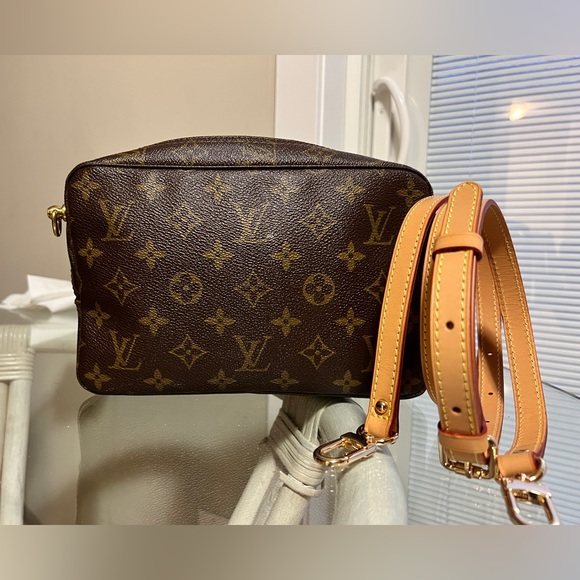 Louis Vuitton Trousse 23 with strap - Picture 13 of 14